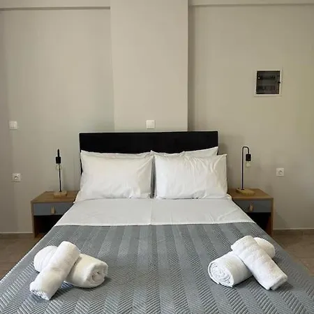 Margarita's Getaway Apartment Patras