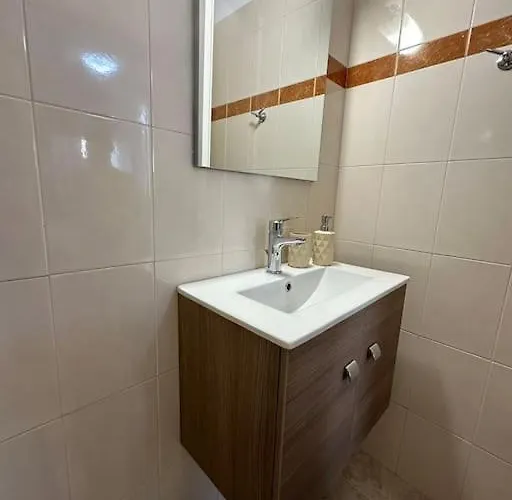 Margarita's Getaway Апартаменты Патра